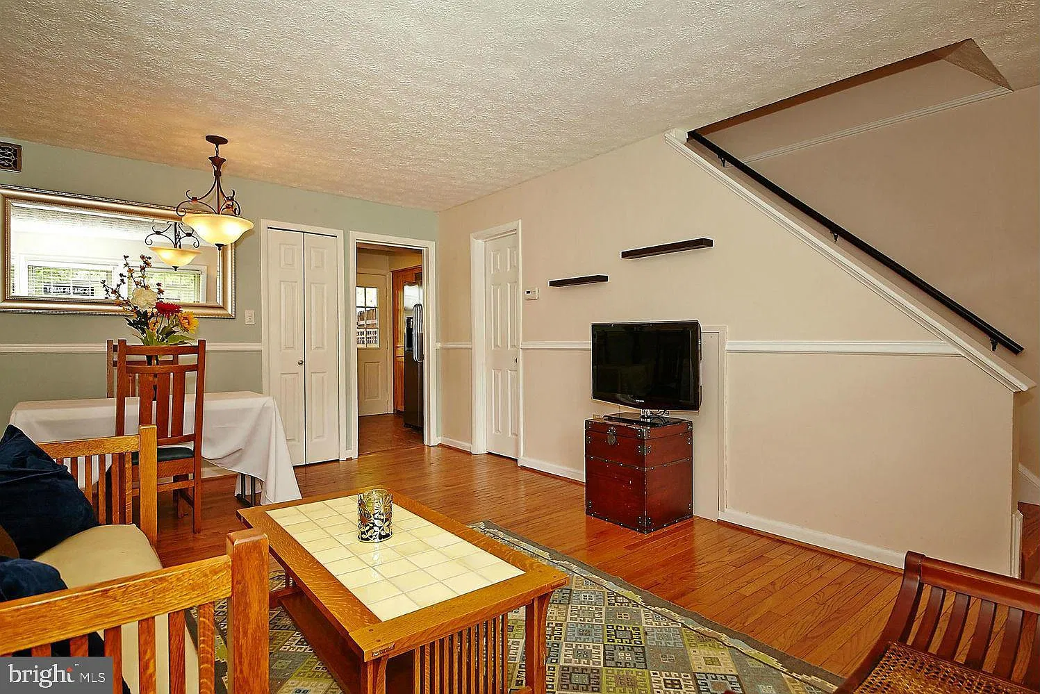 2 bed, 1.5 bath, 784 sqft, $3,200 — Photo 2