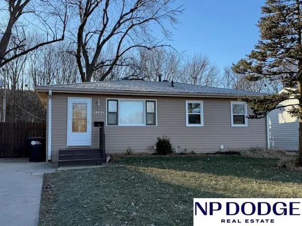 12021 Pedersen Dr, Omaha, NE 68144