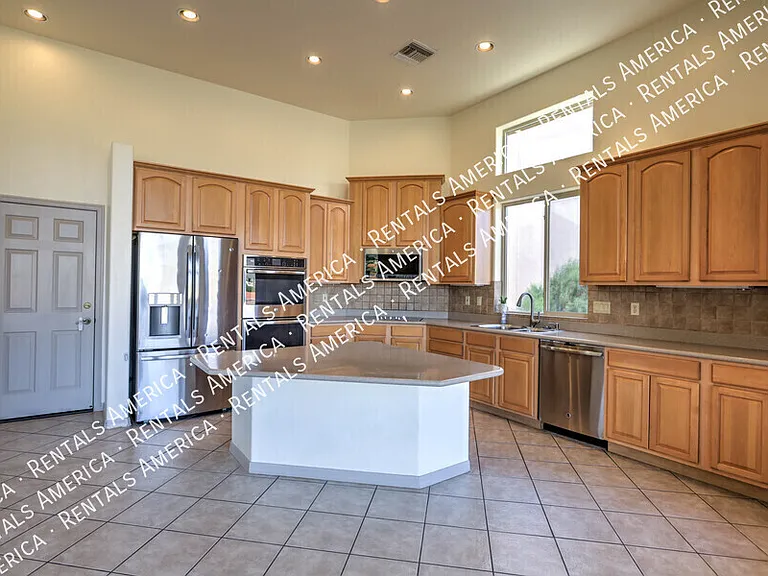5032 N Valley Shadows Pl — Photo 9