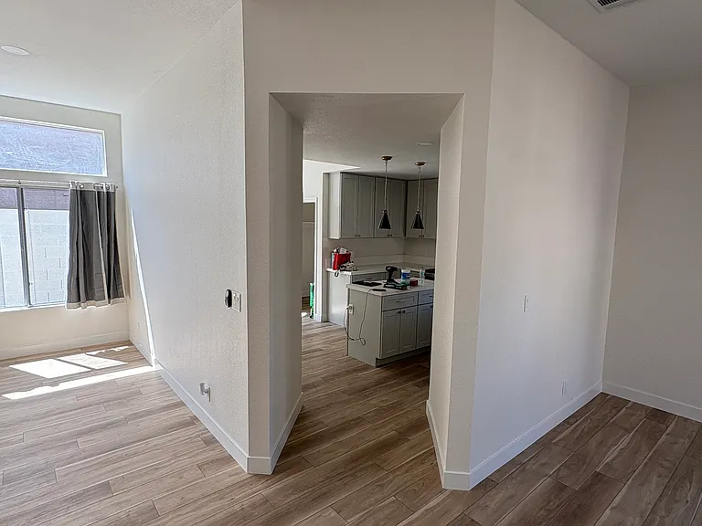6413 Morley Ave — Photo 6