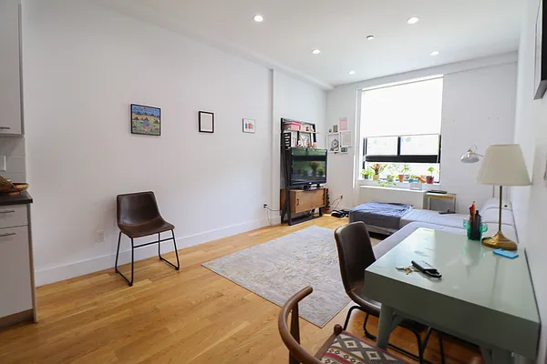 Rented by Lofts and Flats LLC | media 14
