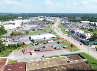 3050 Irvin Cobb Dr, Paducah, KY 42003