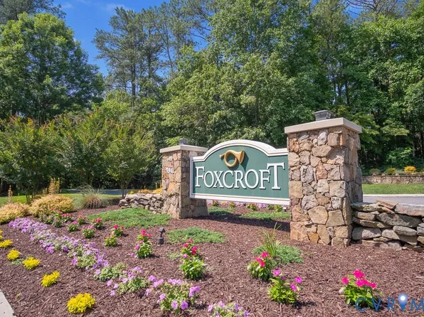 5801 Fox Club Ln, Midlothian, VA 23112