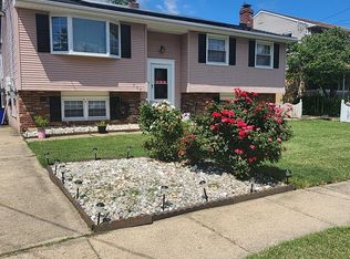 309 Oakland Ave, Bellmawr, NJ 08031