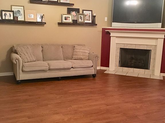 2nd image of 8320 Manhatten Dr