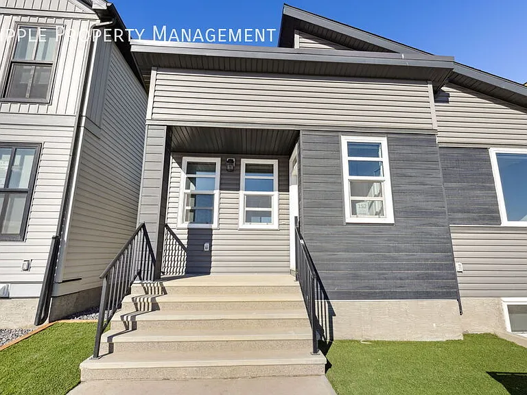152 Setonstone Mnr SE #UPPER — Photo 11