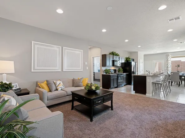 2621 S Eglisfield Loop, Rio Rancho, NM 87144