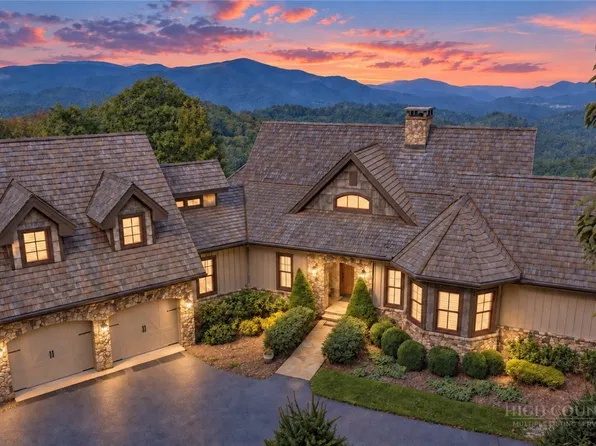 133 Summit Ledges Lane, Banner Elk, NC 28604