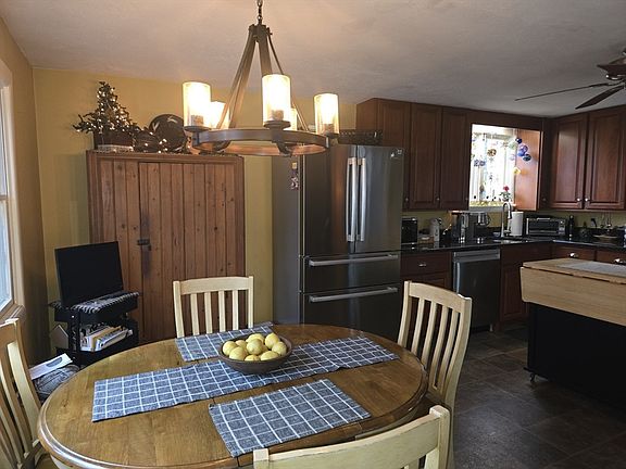 4th image of 141 Westview Rd