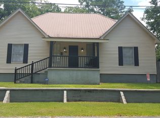 631 4th St SE, Cairo, GA 39828