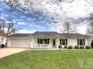 405 Center St, Middletown, IA 52638