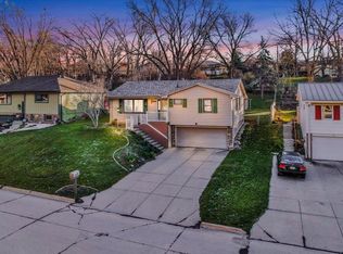 3204 Viking Dr, Sioux City, IA 51104