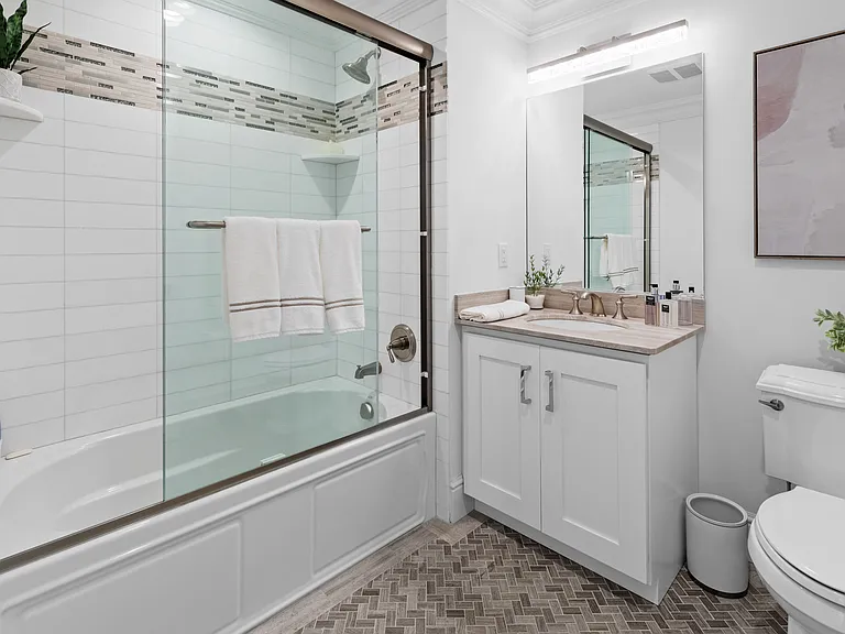 37 Village Green Dr — Photo 14