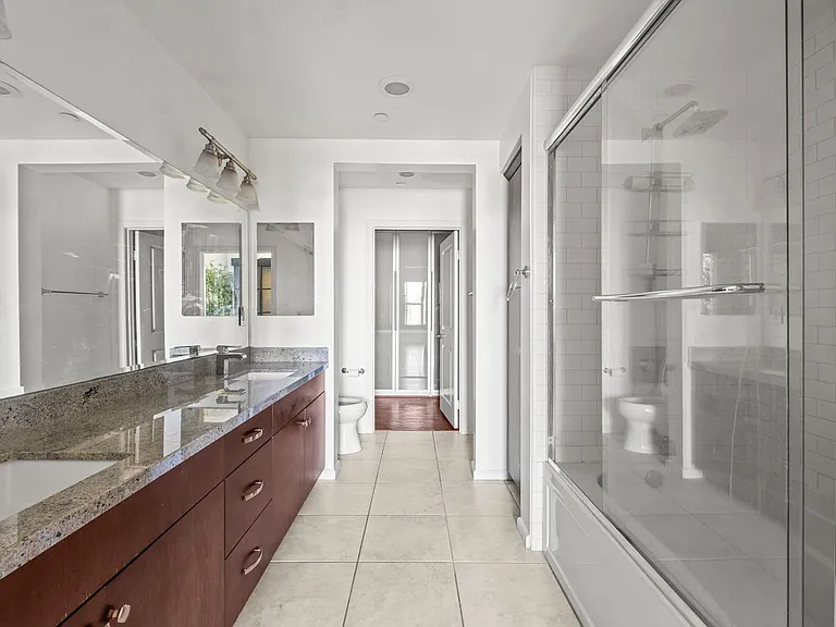 1901 S Victoria Ave #201 — Photo 22