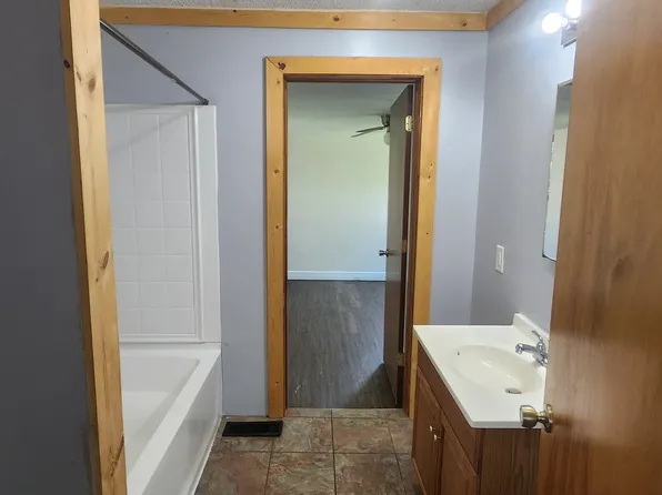 3335 Burton Pl, Anderson, IN 46013