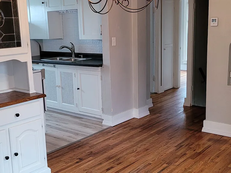 503 Van Brunt St #503 — Photo 10