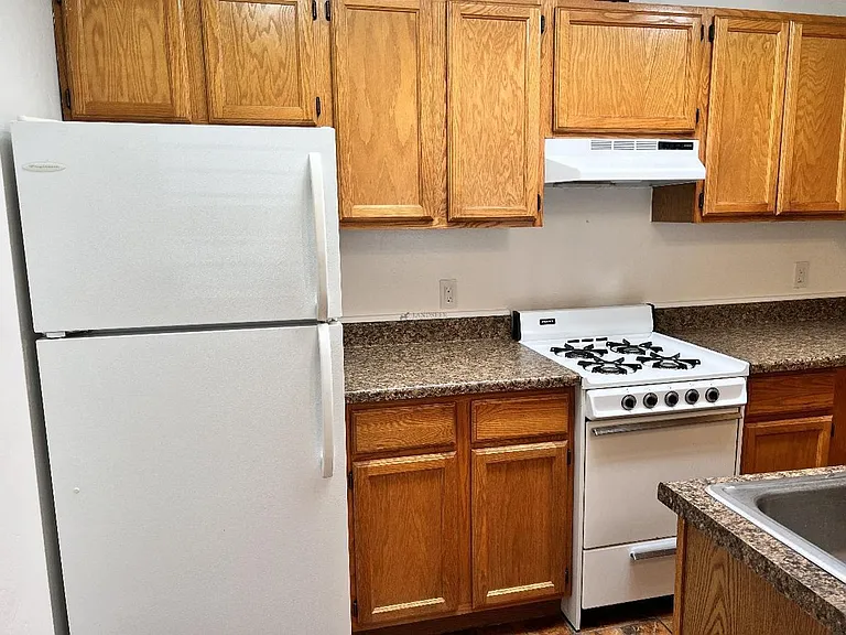 715 Onate Pl #2 — Photo 8