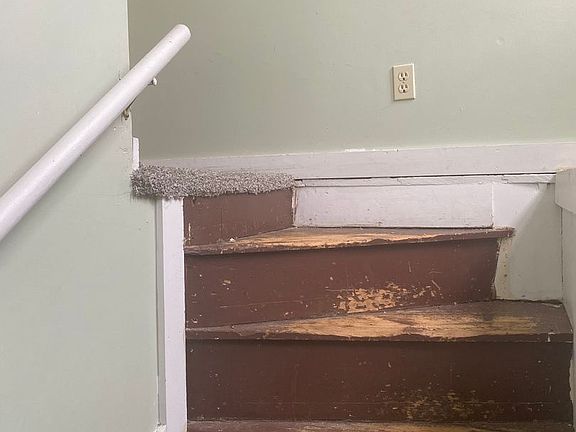 3rd image of 2 Chapel St Unit C