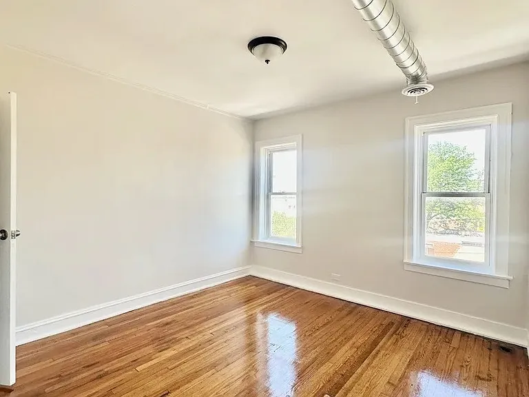 3701 W Division St #2 — Photo 5