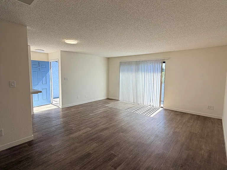 7126 Somerset Blvd #117 & 119 — Photo 13