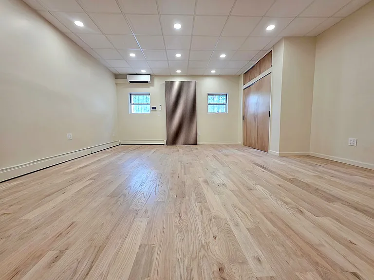 315 Leonard St #1A — Photo 6