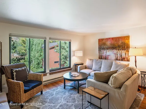 340 N Millward St APT 29, Jackson, WY 83001