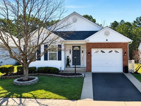 314 Jamaica Boulevard, Toms River, NJ 08757