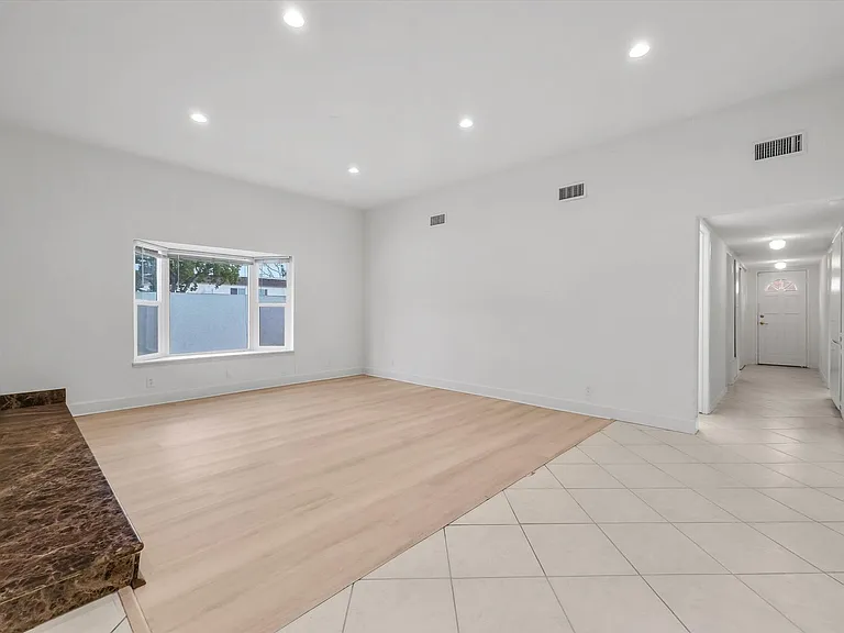 1 Lancewood Way — Photo 44