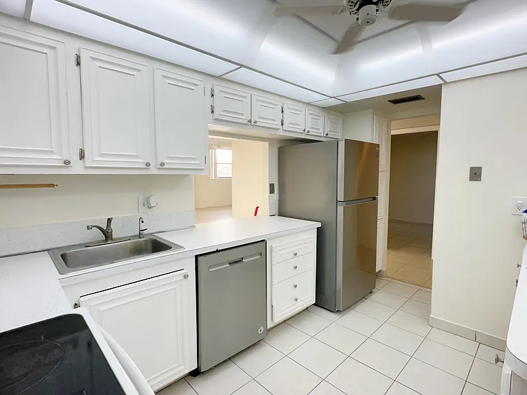 5301 NW 2nd Ave #401 — Photo 5