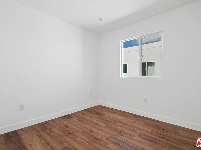 6334 1/2 Beck Ave — Photo 14