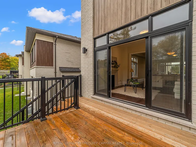 23 Kingwood Ln — Photo 40