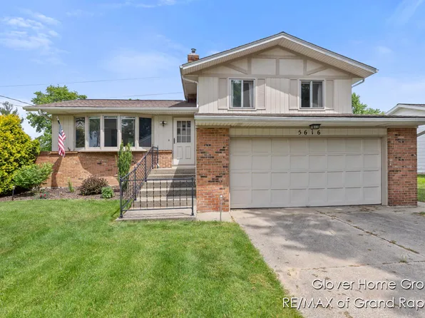 5616 Ramblewood Dr SE, Kentwood, MI 49508