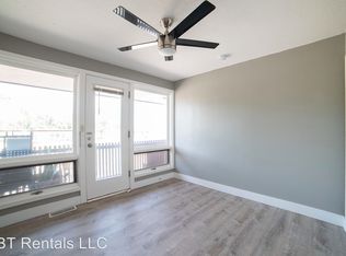 2727 Hubbell Ave APT A, Des Moines, IA 50317