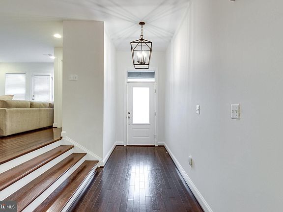 5th image of 23528 Epperson Sq