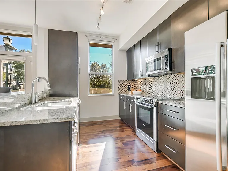 1320 Robert Browning St #109 — Photo 2