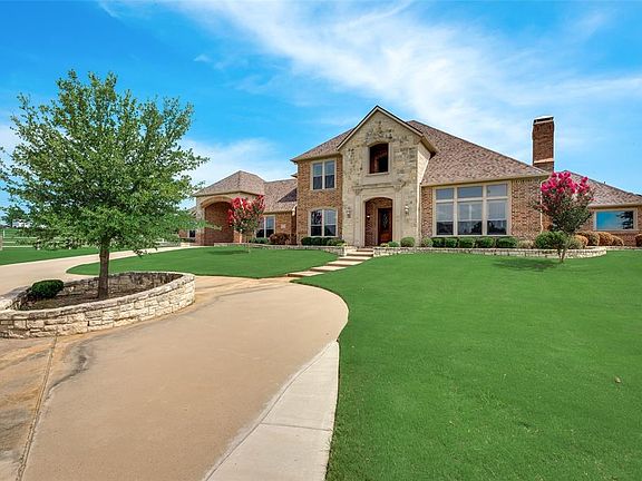 3rd image of 2705 Rolling Meadows Dr