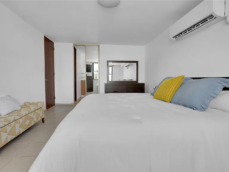 64 Condado #1104 — Photo 14