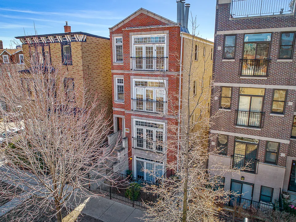 1103 W. Cornelia