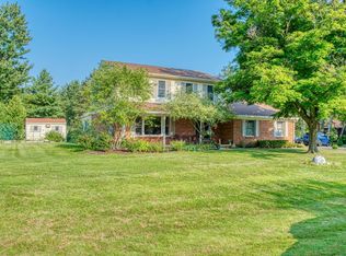 2364 Meadowdown Dr, Owosso, MI 48867