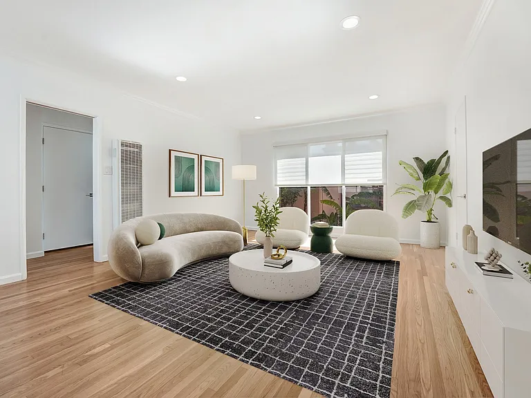 The Biarritz Apartments — Photo 13