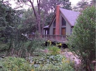 3811 Pious Ridge Rd, Berkeley Springs, WV 25411