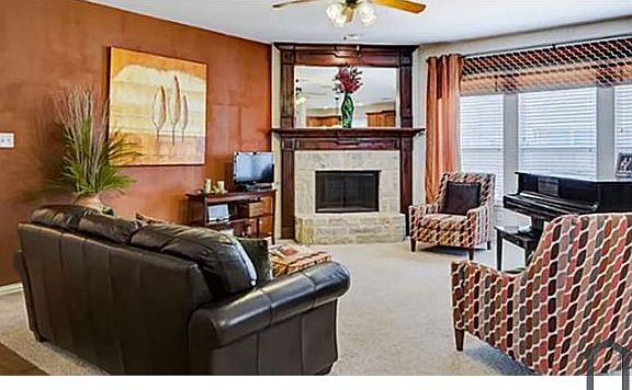 5th image of 2405 Mesa Glen Dr