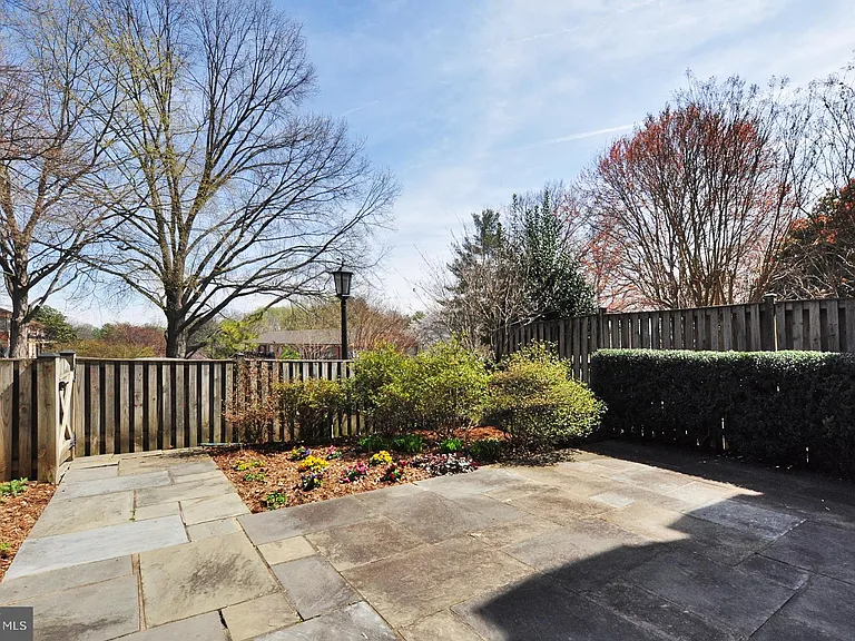 4847 Sangamore Rd #24 — Photo 26