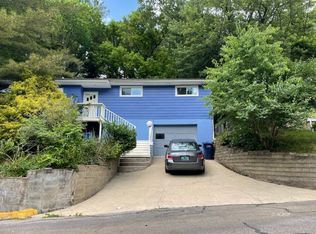 8 Rardin Dr, Athens, OH 45701