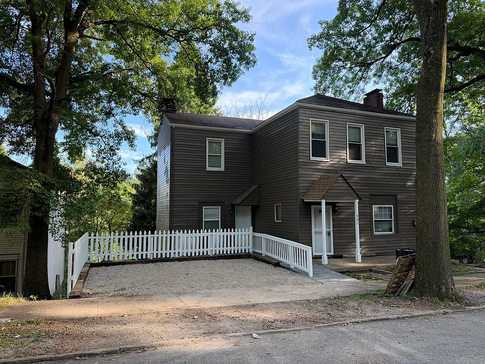 531 Chautauqua St