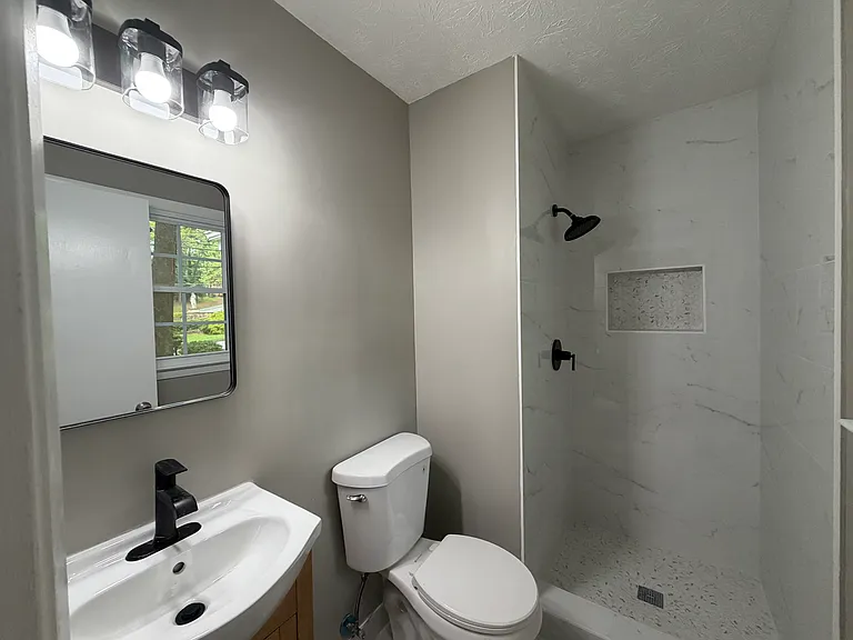 595 Sheppard Rd — Photo 7