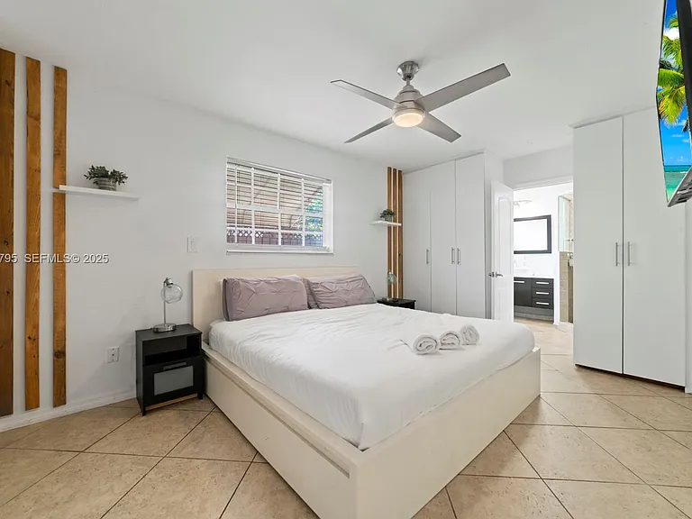 2708 Cleveland St — Photo 18