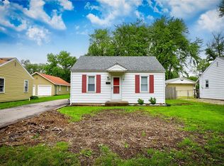 2930 E Wallace St, Decatur, IL 62526