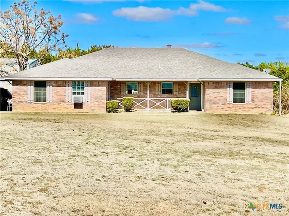 877 Spring Creek Ln, Copperas Cove, TX 76522
