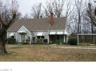 5601 Old 421 Rd, Liberty, NC 27298